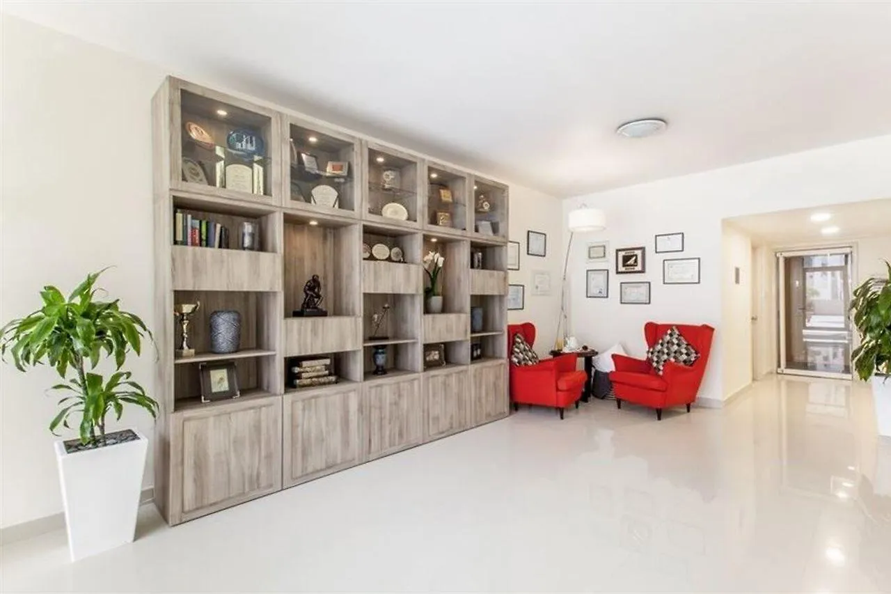 Golden Sands Hotel Apartments 3 Дубай