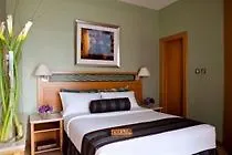 Golden Sands Hotel Apartments 3 Дубай 3*,